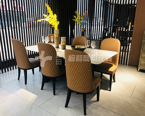 意式極簡(jiǎn)家具